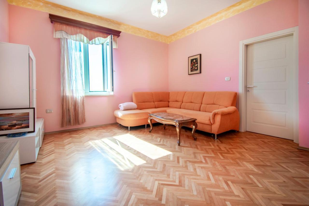 Apartament Miramare